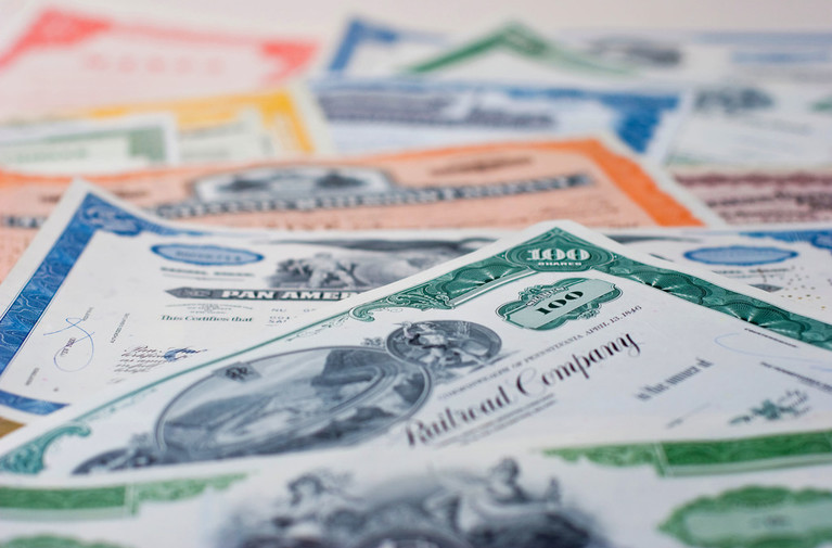 Securities Filings Down, Settlement Values Up at End of 2025, Report Says