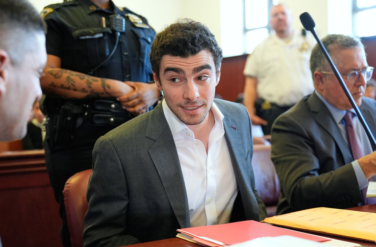 US Judge Dismisses Death-Eligible Charges in Federal Case Against Luigi Mangione