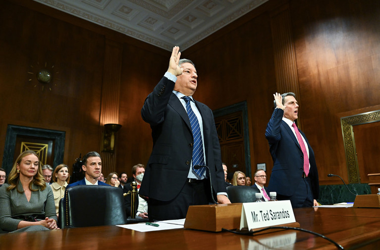 Senators Raise Antitrust Alarm as Netflix Defends Warner Bros. Takeover