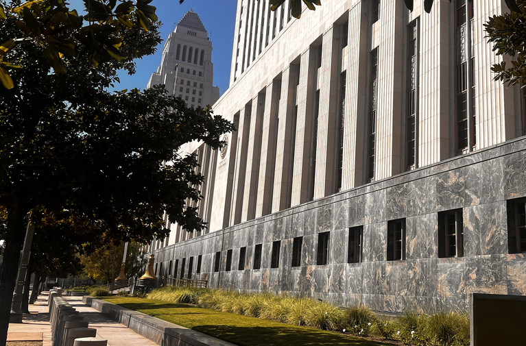 Potential Impasse in Social Media Addiction Trial? Judge Reads Deadlocked Jury Admonition