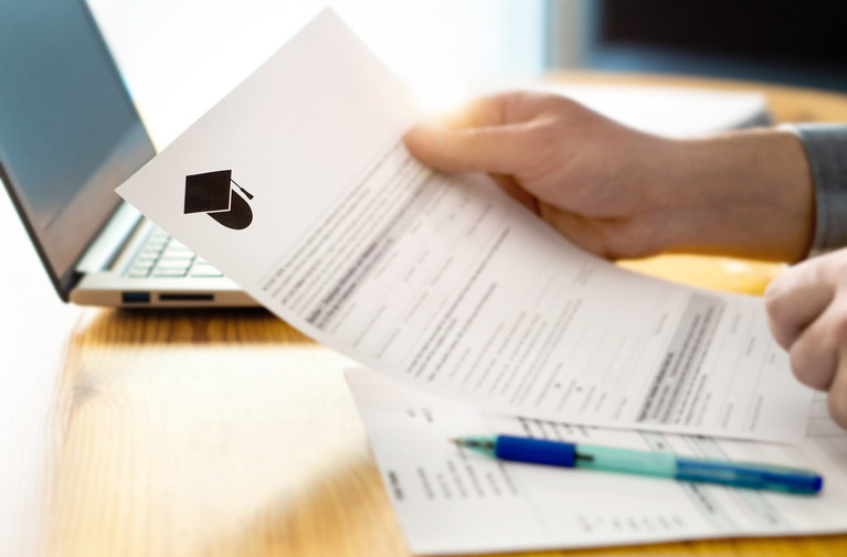 Understanding Statistical Analyses of College Admissions Policies