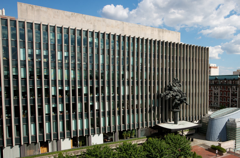 Columbia Law’s New AI Policy Balances AI Fluency With Critical Thinking Skills